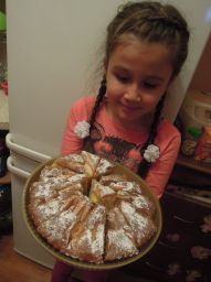 Даваника испекла пирог для моих друзей