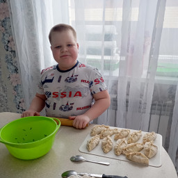 Пекли пирожки