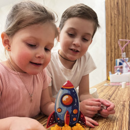 Играть с сестрой - доброе дело!