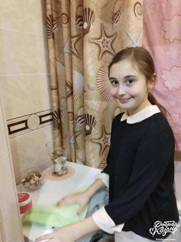 Помогаю маме