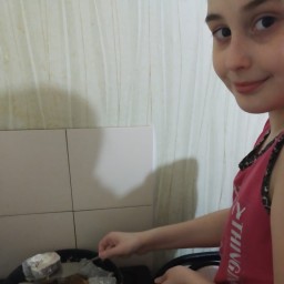Помогаю маме