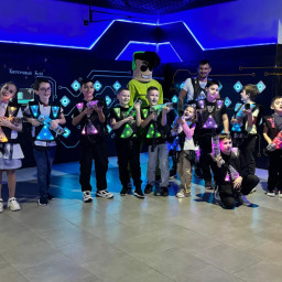 Помощь ровесникам