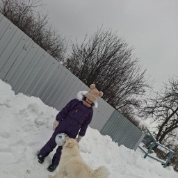 Вышли на прогулку  с нашей любимой собакой Мулей