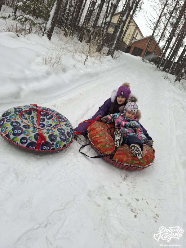 Сходили с сестренкой на горку