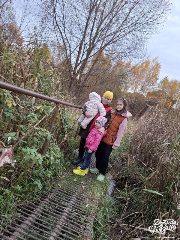 Приехали проведать бабушку