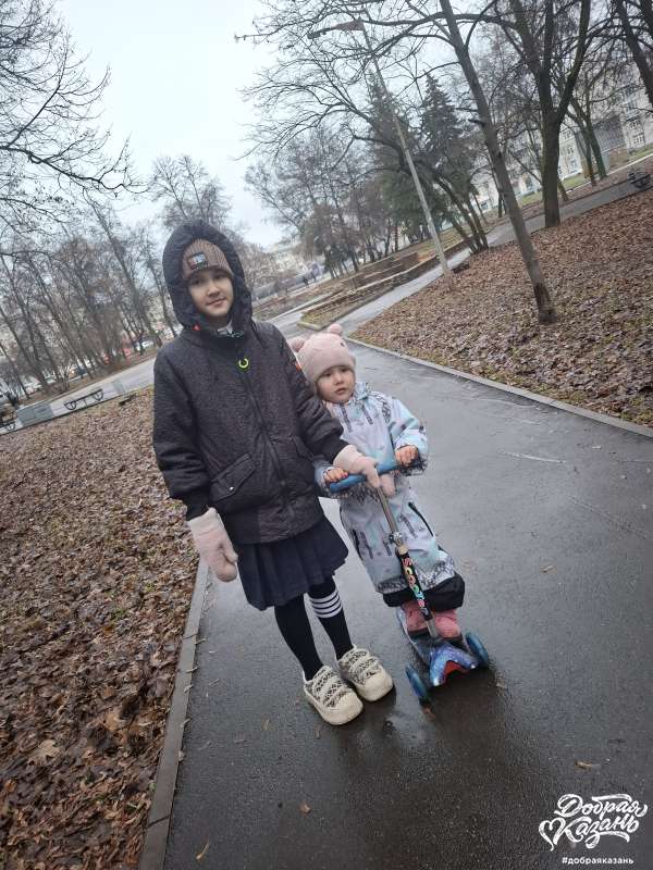 Отвела сестренку в садик