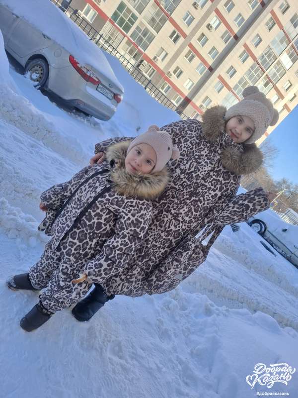 Гуляю с сестренкой