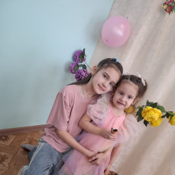 Посетила утренник сестренки