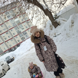 Отвожу сестренку в садик