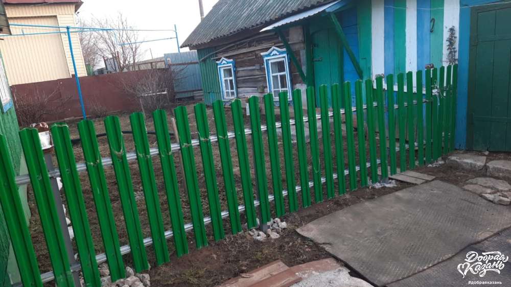 В выходные съездили к бабушке, сделали уборку