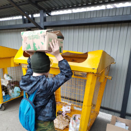 Сдал макулатуру в пункт приема вторсырья "Точка сбора"