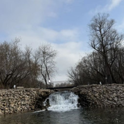 Голубое озеро