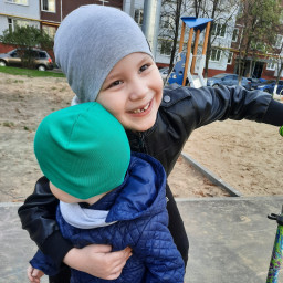 С Братишкой