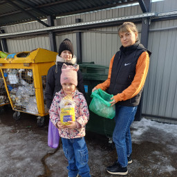 Сдали одежду