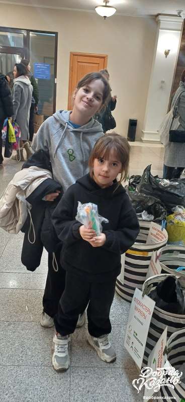 Сдала зубные щетки