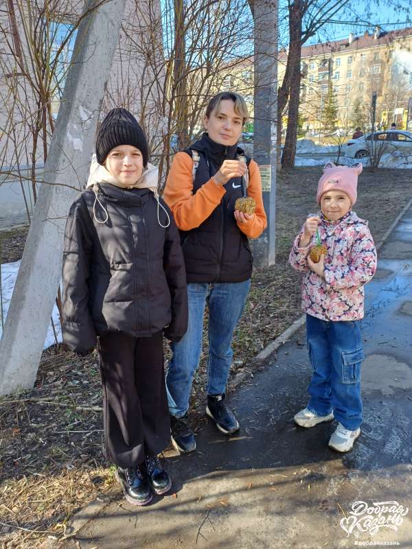 Съедобная кормушка из семечек