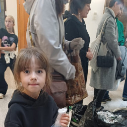 Сдала пластиковые крышечки