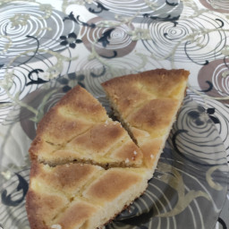 Испекла пирог