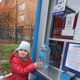 Покупка воды в свою тару - это тоже помощь экологии!