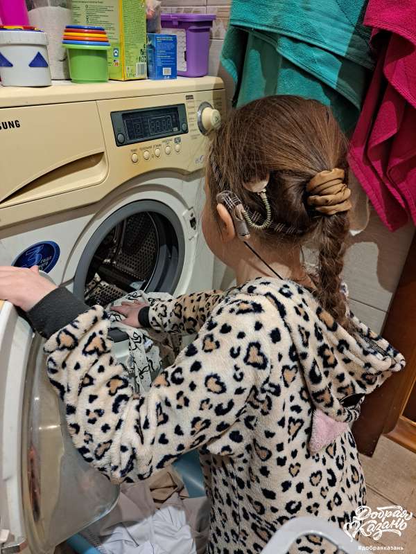 Помогала сегодня маме стирать.