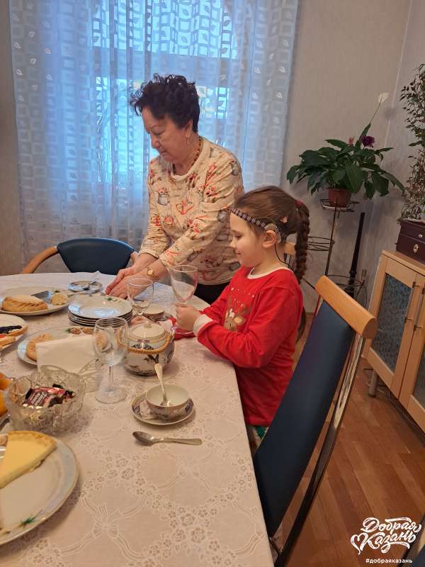 Накрываю на стол для обеда