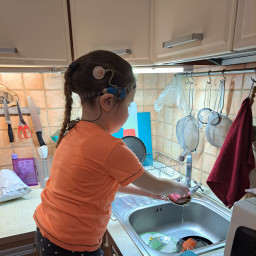 Люблю мыть посуду