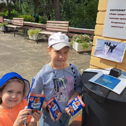 Передали корм для зооприюта Щенячий патруль