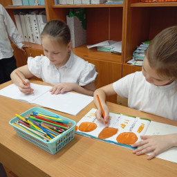 Рисуем с подругой