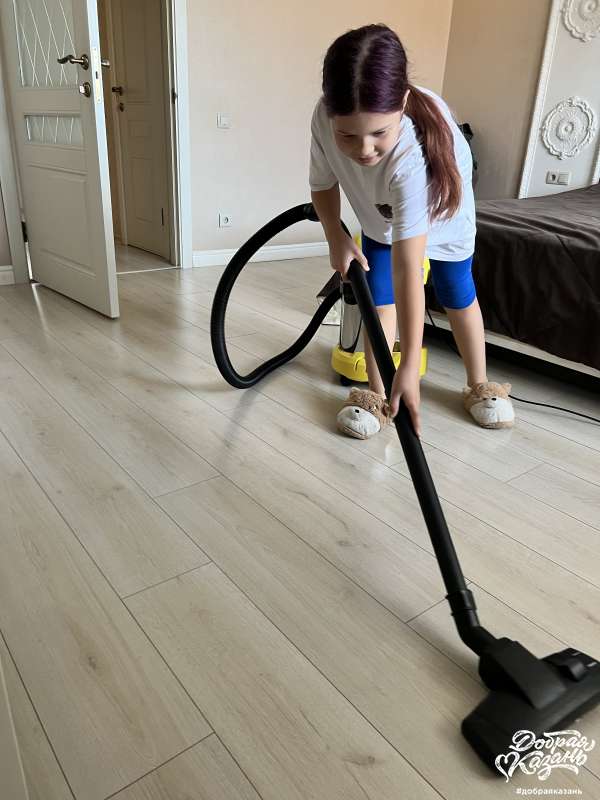 Пропылесосила полы