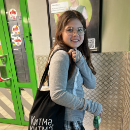 Сходила в магазин за продуктами