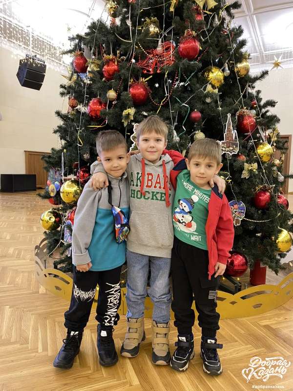 Ходил с одноклассниками на спектакль