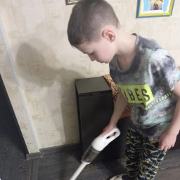 Убрал за кошкой лоток