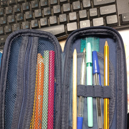 выручил одноклассницу