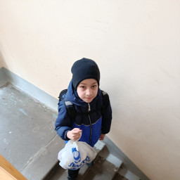 Помогал родителям