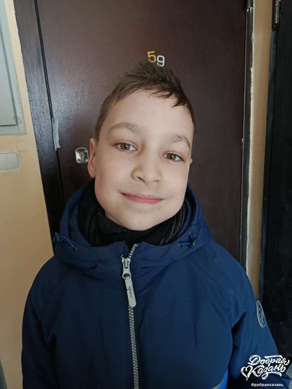 выручил одноклассницу