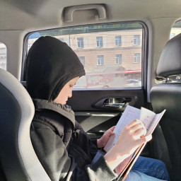 купил не новую книгу с рук