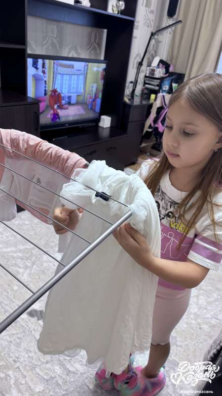 Наш маленький трудовой ритуал: развешивание белья.